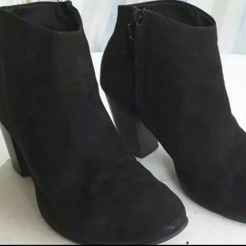 Black boots